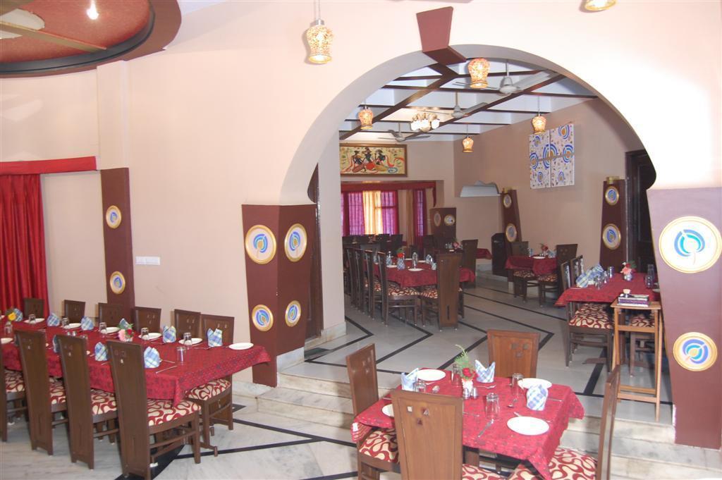 Oriental Palace Resorts Udaipur Exterior photo